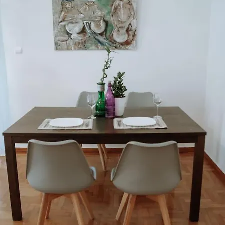 By The Apartamento *
